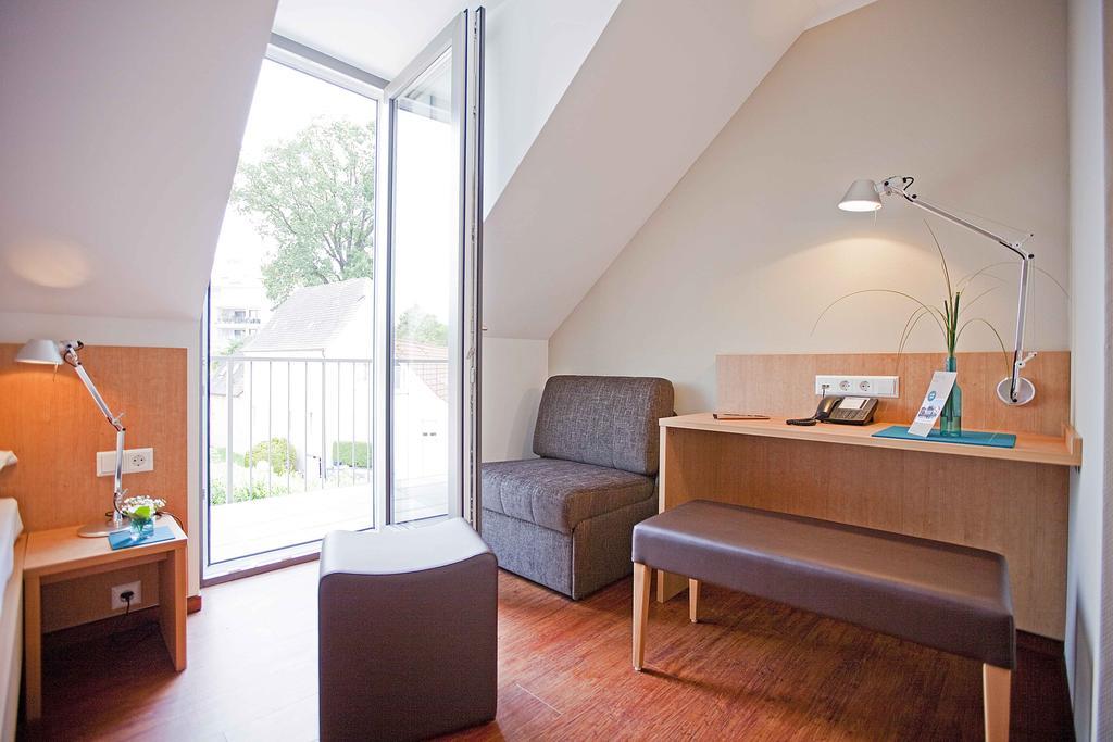 Sebcity Hotel Елванген Стая снимка
