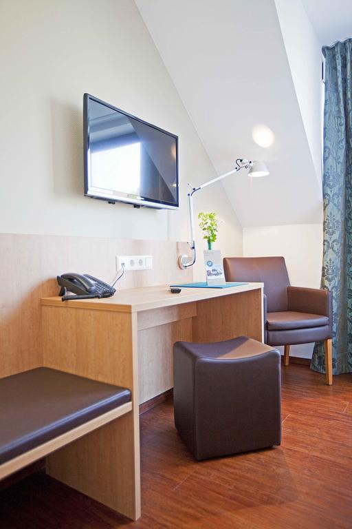 Sebcity Hotel Елванген Стая снимка